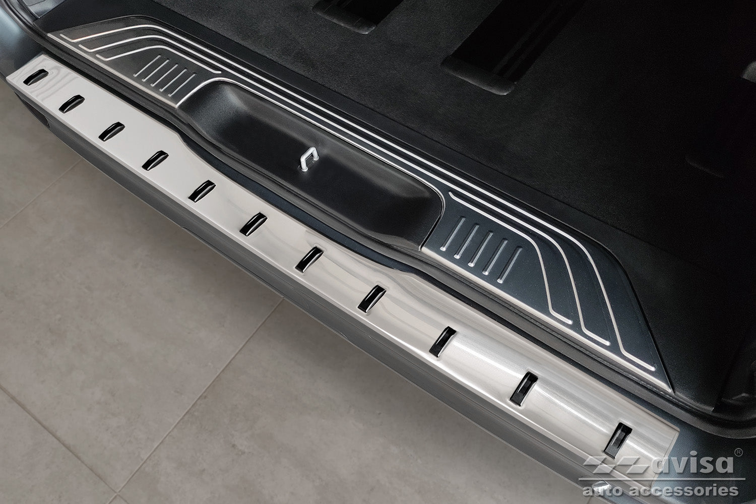 protector de parachoques trasero MERCEDES CLASE V W447 plata satinado