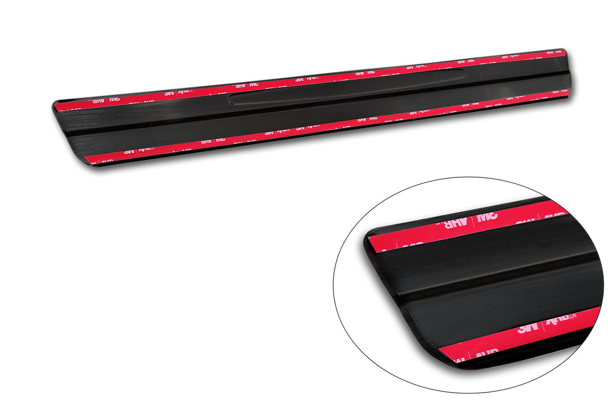 Protector umbral de puertas 3d emblem ''CROSS '' TOYOTA COROLLA CROSS (XG1TJ) negro