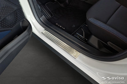 Protector umbral de puertas en relieve DACIA DUSTER plata