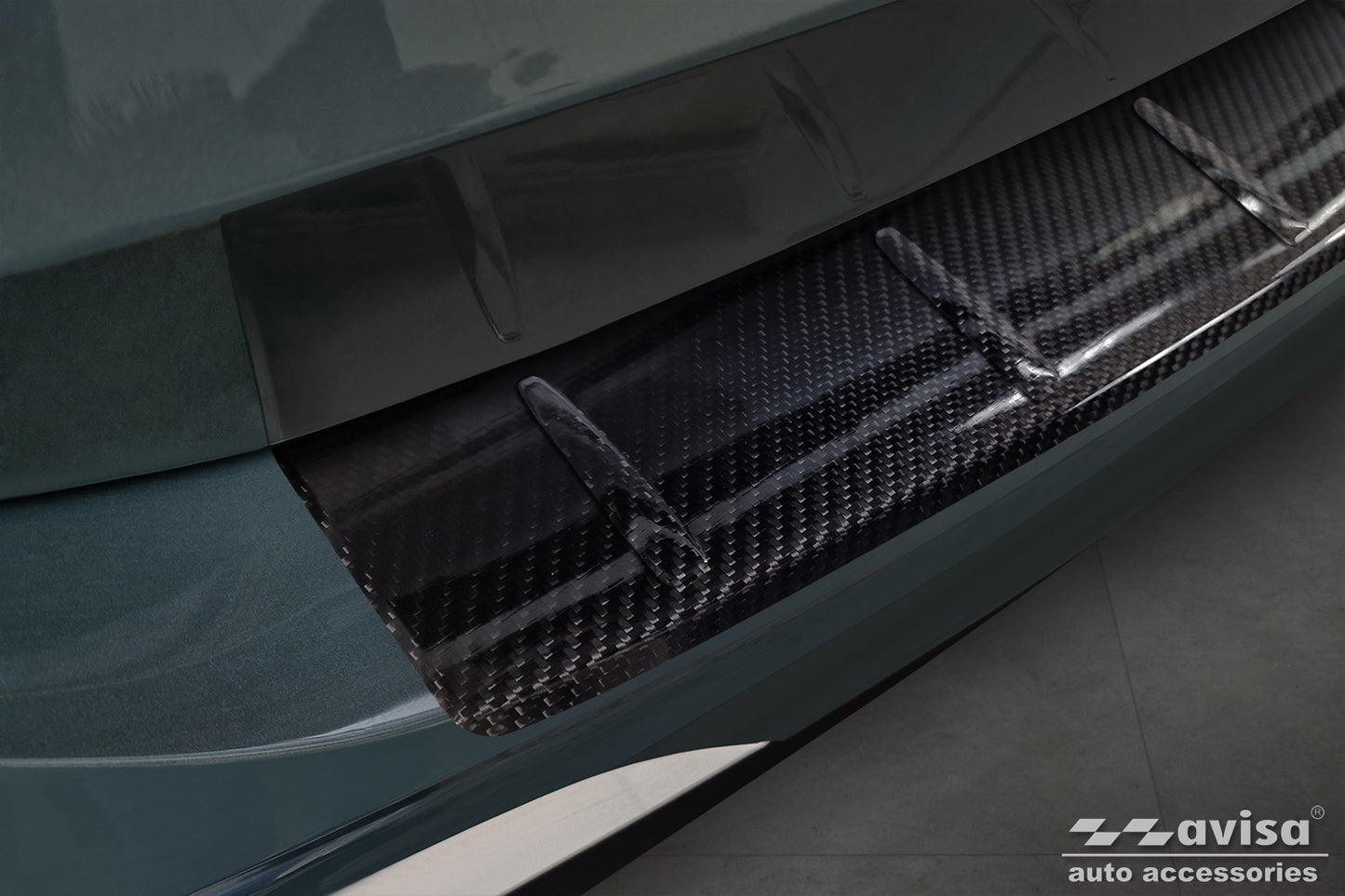 protector de parachoques trasero VW TIGUAN negro 2024+ fibra de carbono