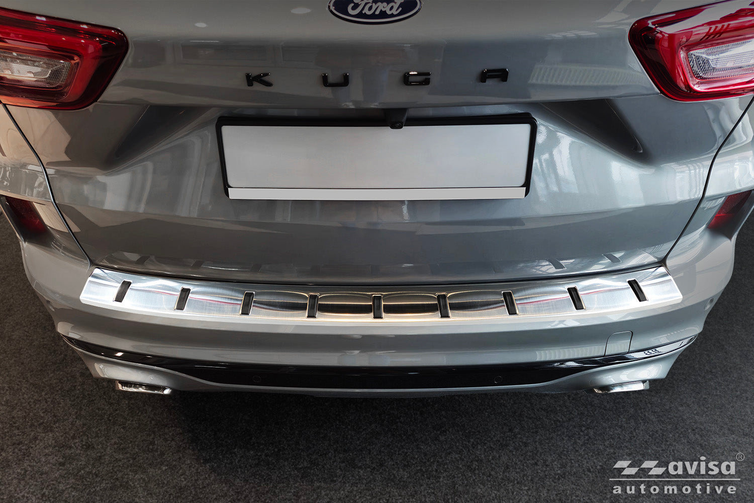 protector de parachoques trasero FORD KUGA ST-Line plata satinado