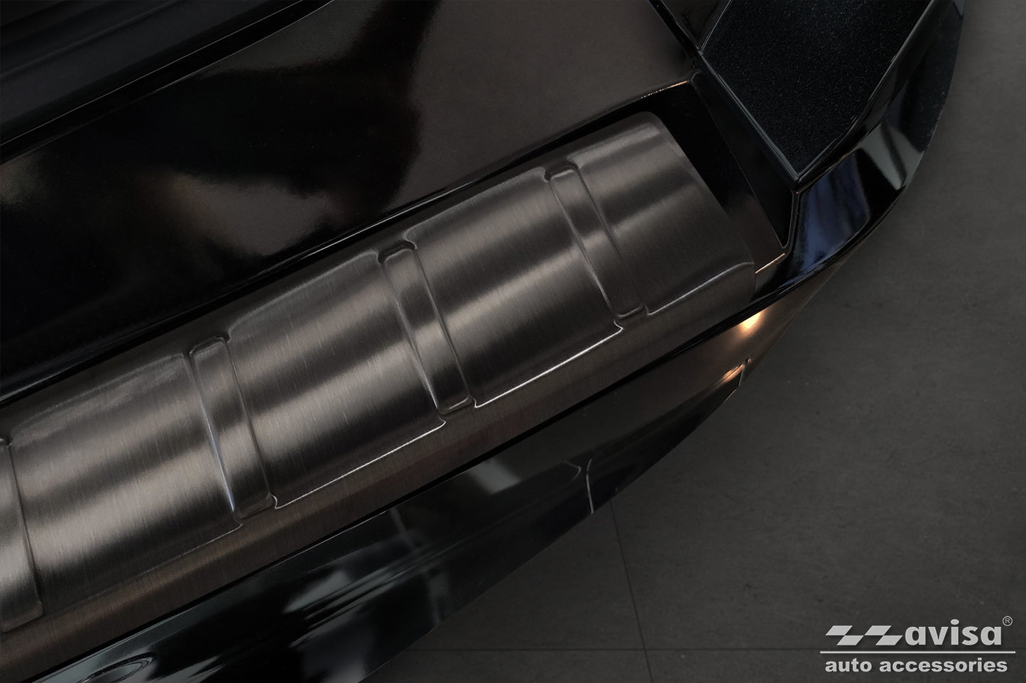 protector de parachoques trasero LEXUS RZ negro
