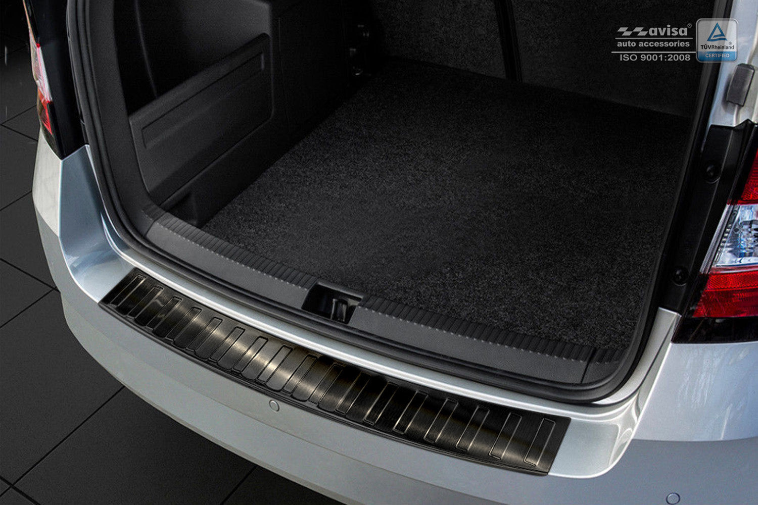 protector de parachoques trasero SKODA FABIA combi negro 2014-18