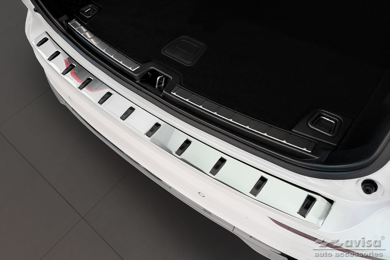 protector de parachoques trasero VOLVO XC60 R-Desgn plata