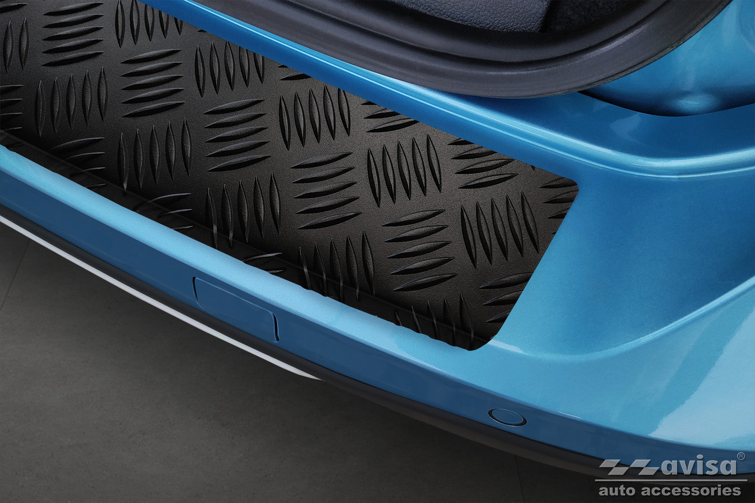 protector de parachoques trasero FORD TRANSIT CONNECT 2024+