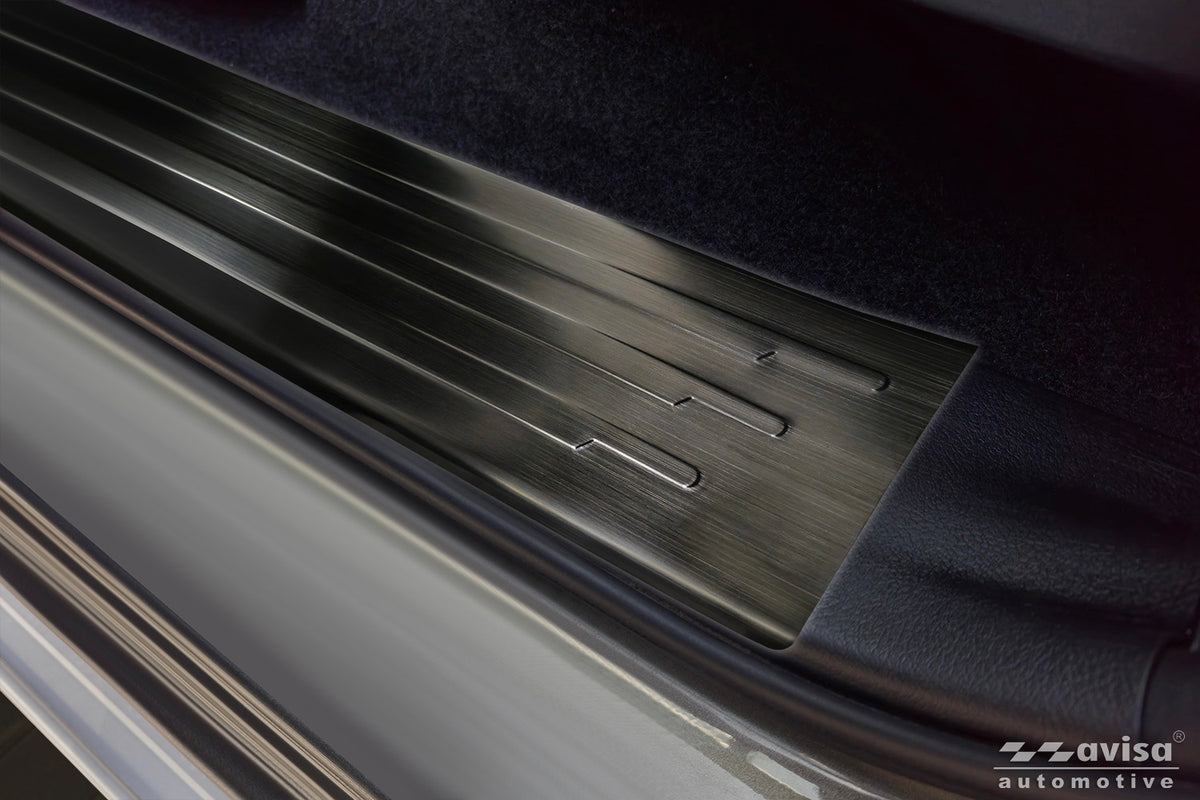 Protector umbral de puertas TOYOTA HILUX plata satinado