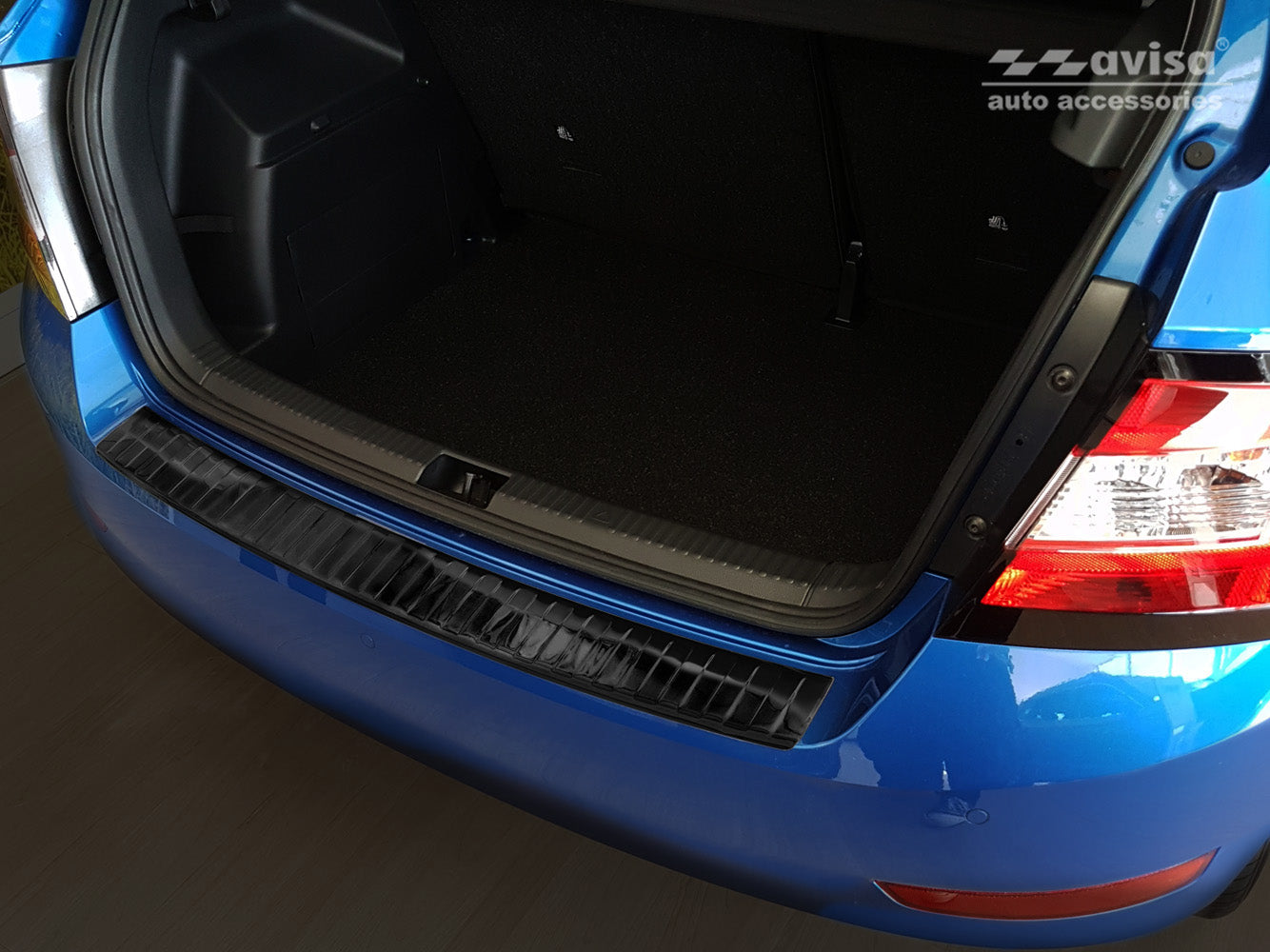 protector de parachoques trasero SKODA FABIA hatchback negro 2018-21