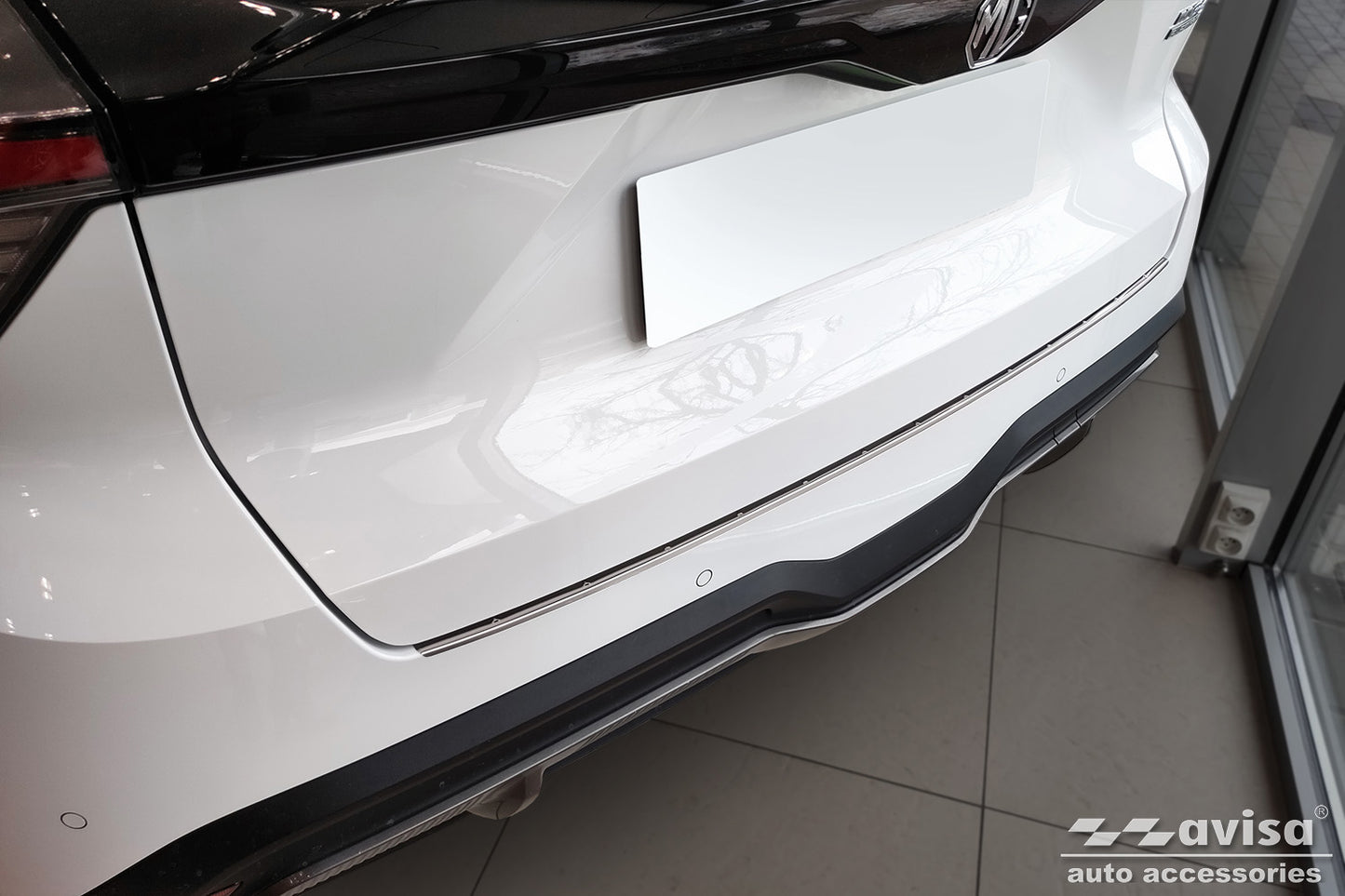 protector de parachoques trasero MG 4 hatchback plata