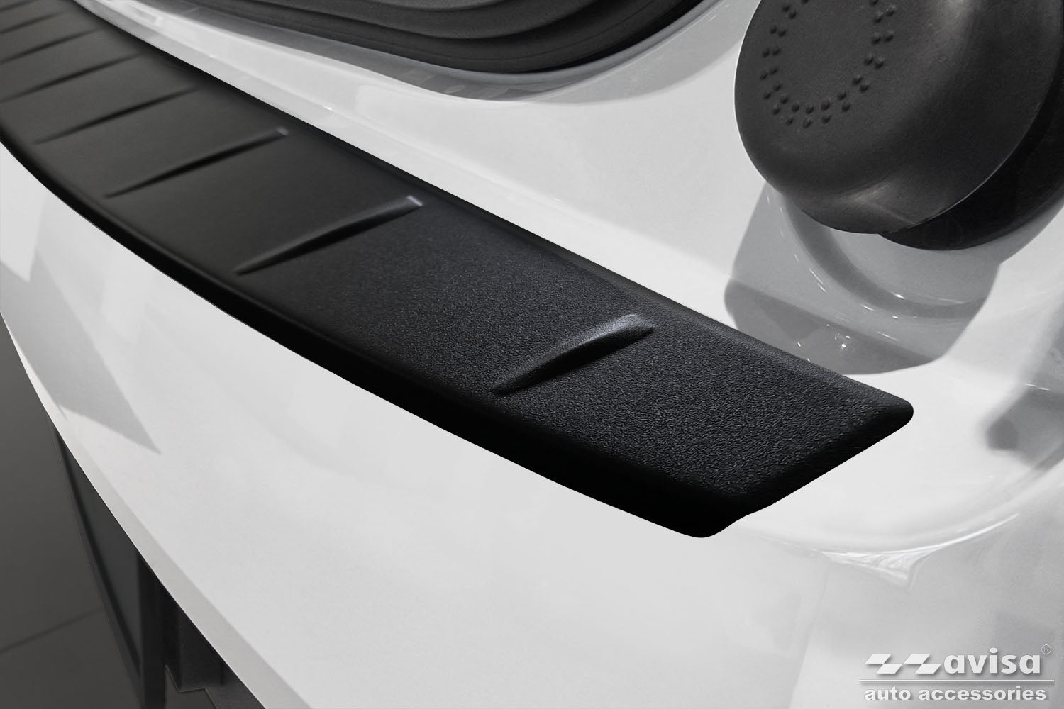 protector de parachoques trasero VOLVO EX 30 2023+ negro mate
