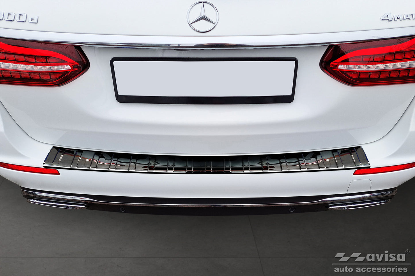 protector de parachoques trasero MERCEDES CLASE E W213 negro espejo