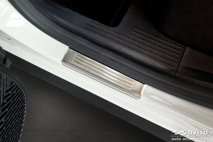 Protector umbral de puertas en relieve DACIA DUSTER plata