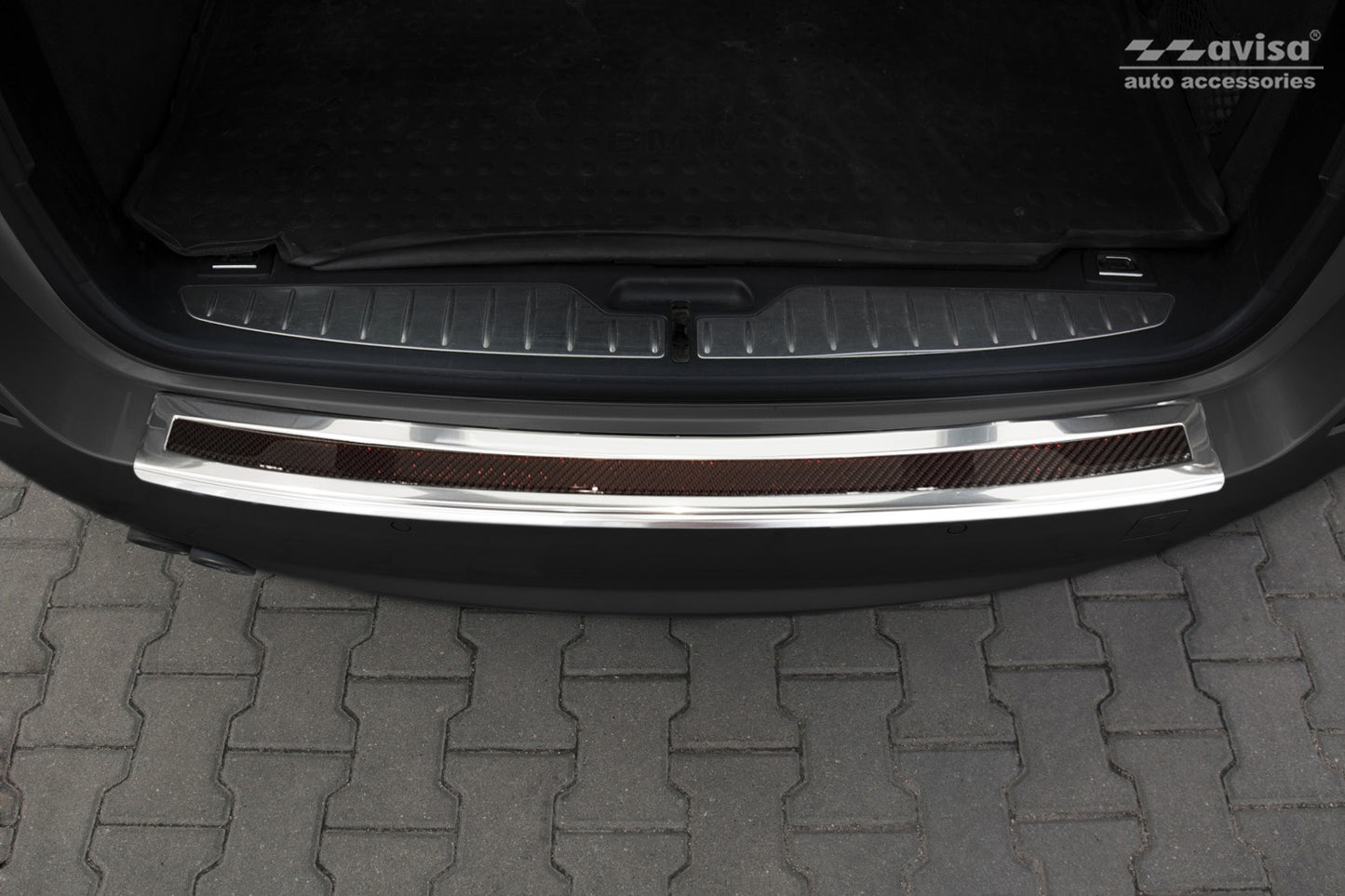 protector de parachoques trasero BMW 5 F11 touring espejo acero, rojo&negro fibra de carbono