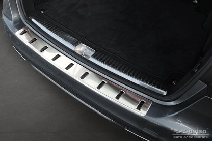 protector de parachoques trasero MERCEDES CLASE C W205 plata