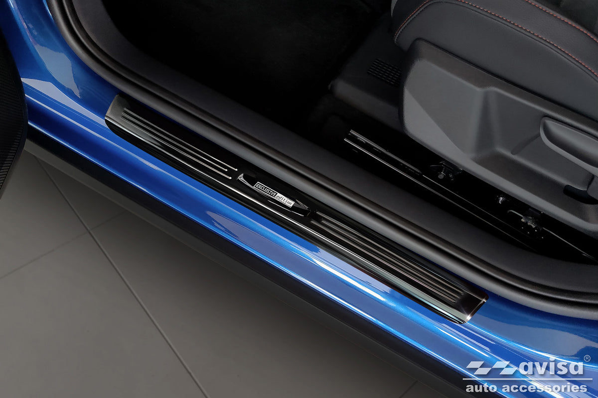 Protector umbral de puertas ''EXCLUSIVE edition'' 3d emblem 4 piezas)SEAT ARONA XCELLENCE negro espejo