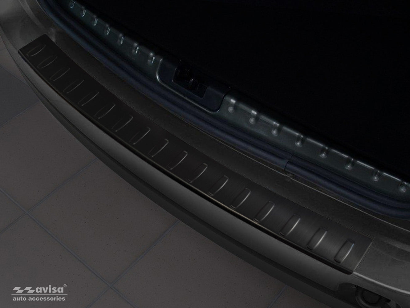 protector de parachoques trasero DACIA DUSTER negro 2013-17