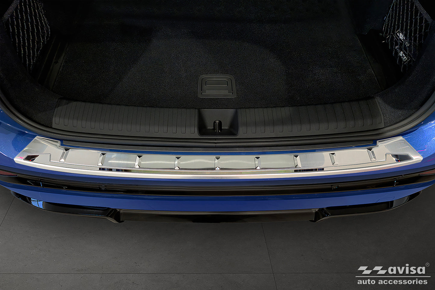 protector de parachoques trasero AUDI Q6 e-tron plata / plata espejo