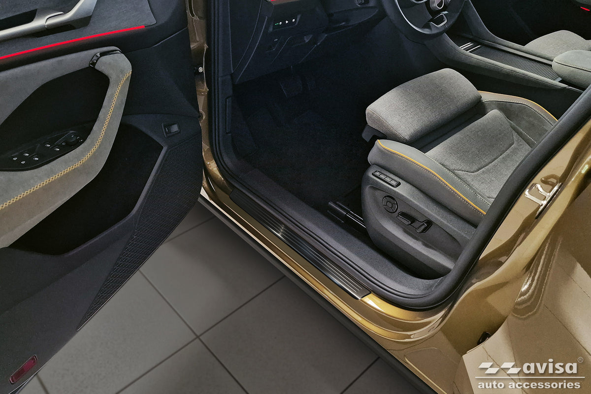 Protector umbral de puertas en relieve SKODA KODIAQ negro