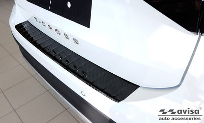 protector de parachoques trasero VW T-Cross negro fibra de carbono