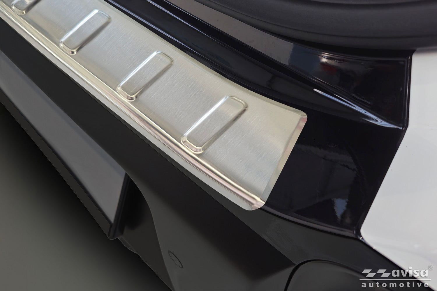 protector de parachoques trasero HYUNDAI INSTER plata satinado