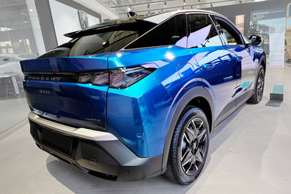 cubierta decorativa del portón trasero del PEUGEOT 3008 negro espejo