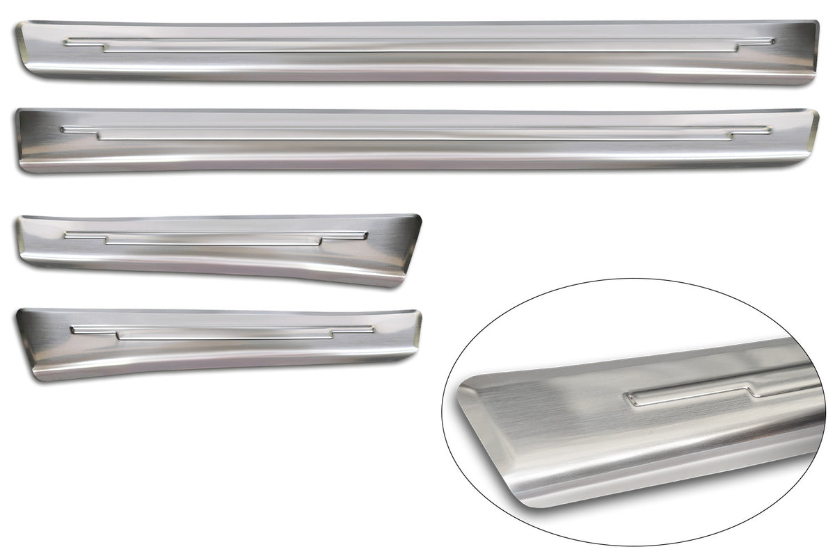 Protector umbral de puertas en relieve SUBARU FORESTER plata satinado