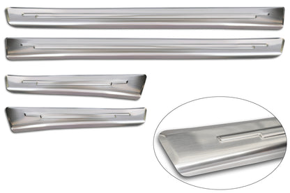 Protector umbral de puertas en relieve SUBARU FORESTER plata satinado