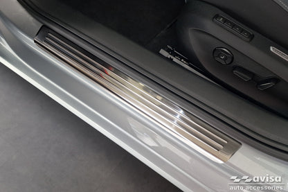 Protector umbral de puertas en relieve VW PASSAT B9 VARIANT plata satinado