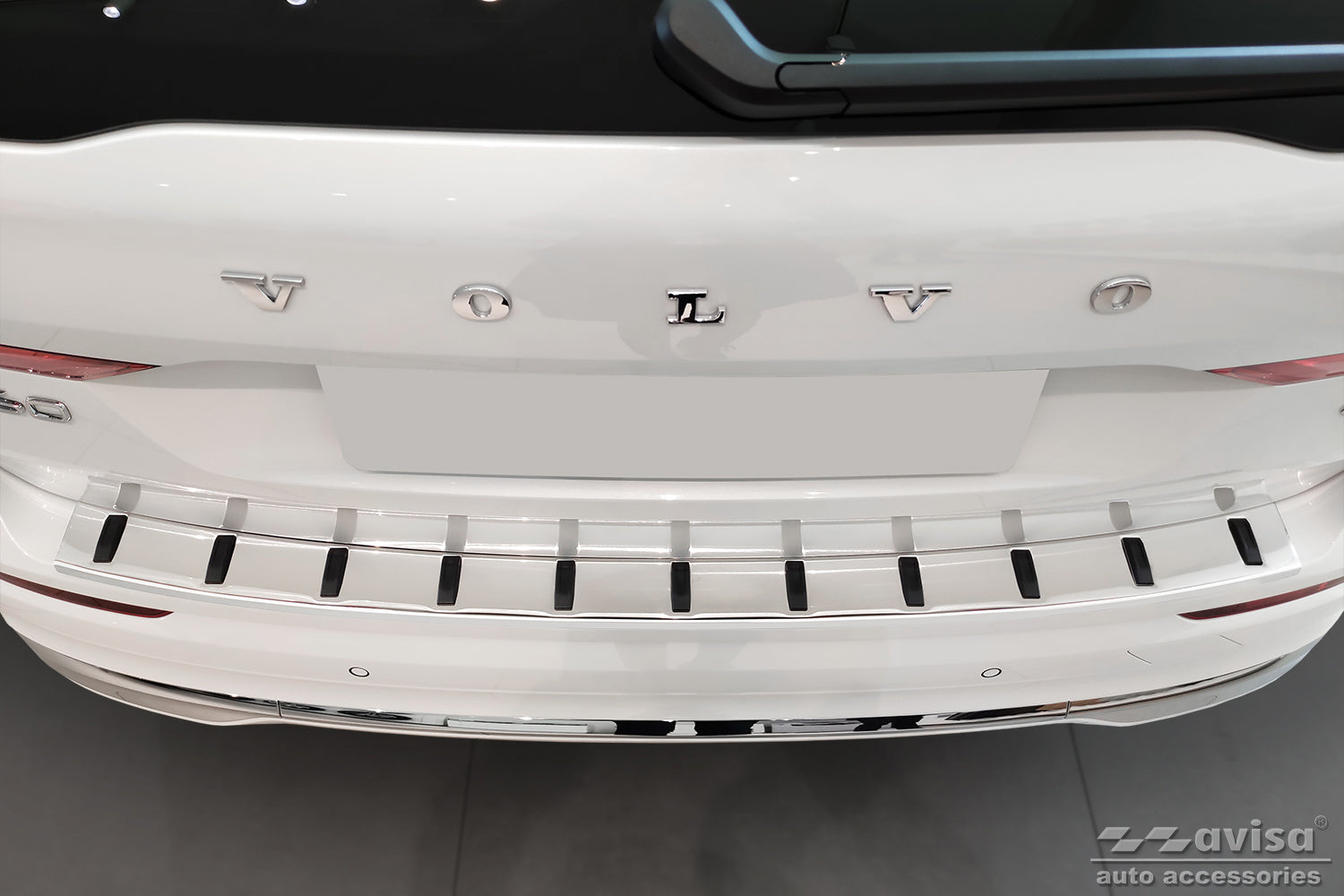 protector de parachoques trasero VOLVO XC60 R-Desgn plata