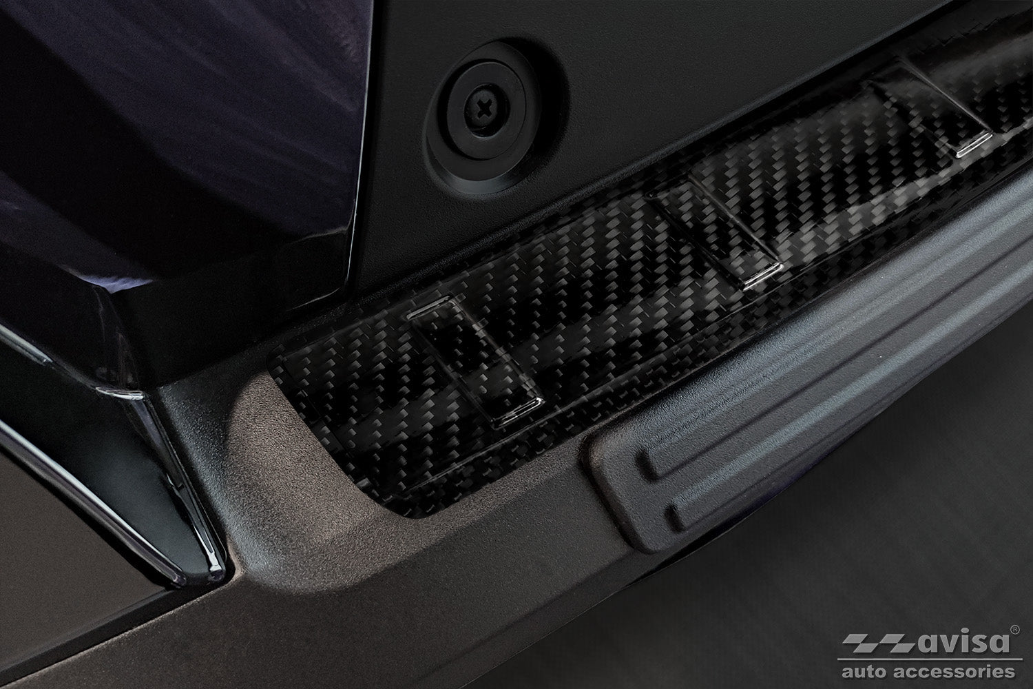 protector de parachoques trasero TOYOTA COROLLA CROSS (XG1TJ) negro 2022-25+