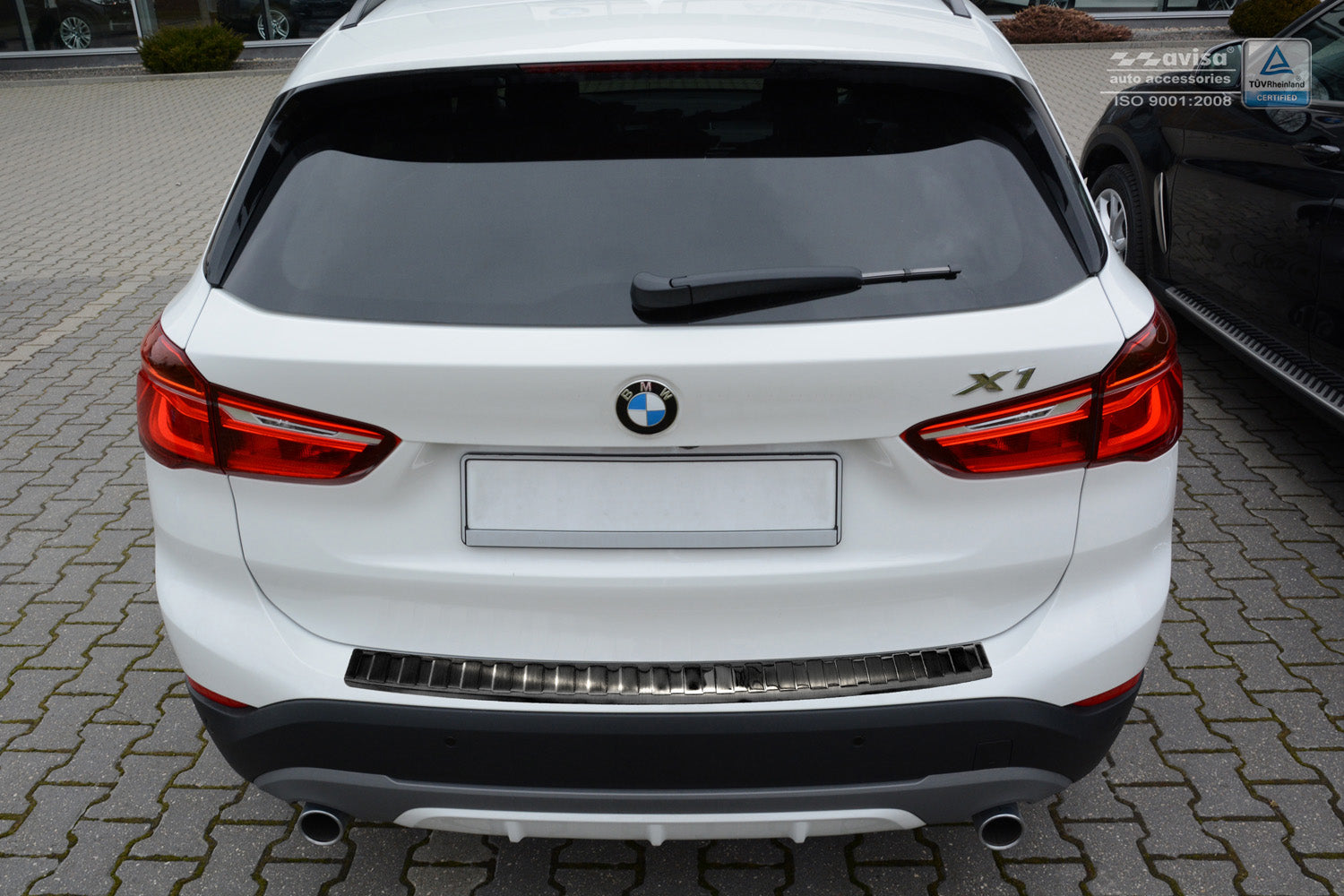 protector de parachoques trasero BMW X1 F48 negro