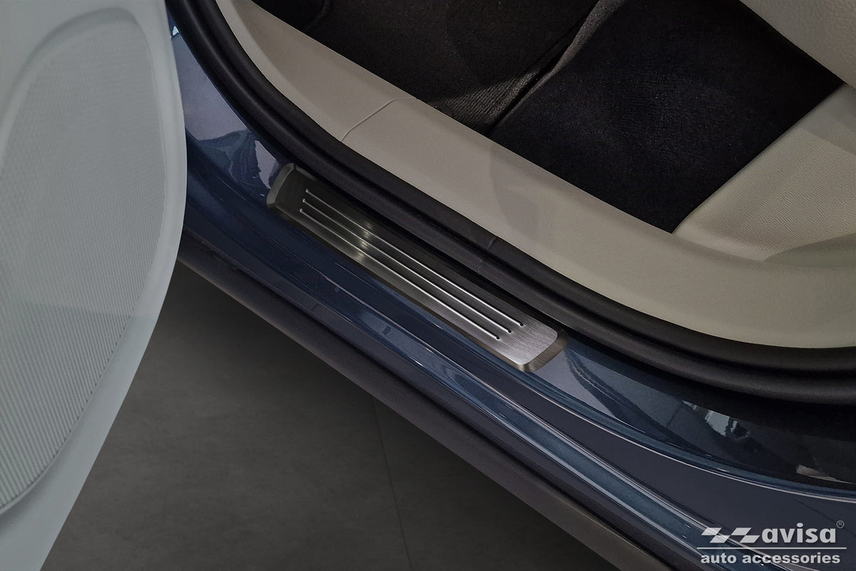 Protector umbral de puertas en relieve VOLVO XC60 R-Design negro