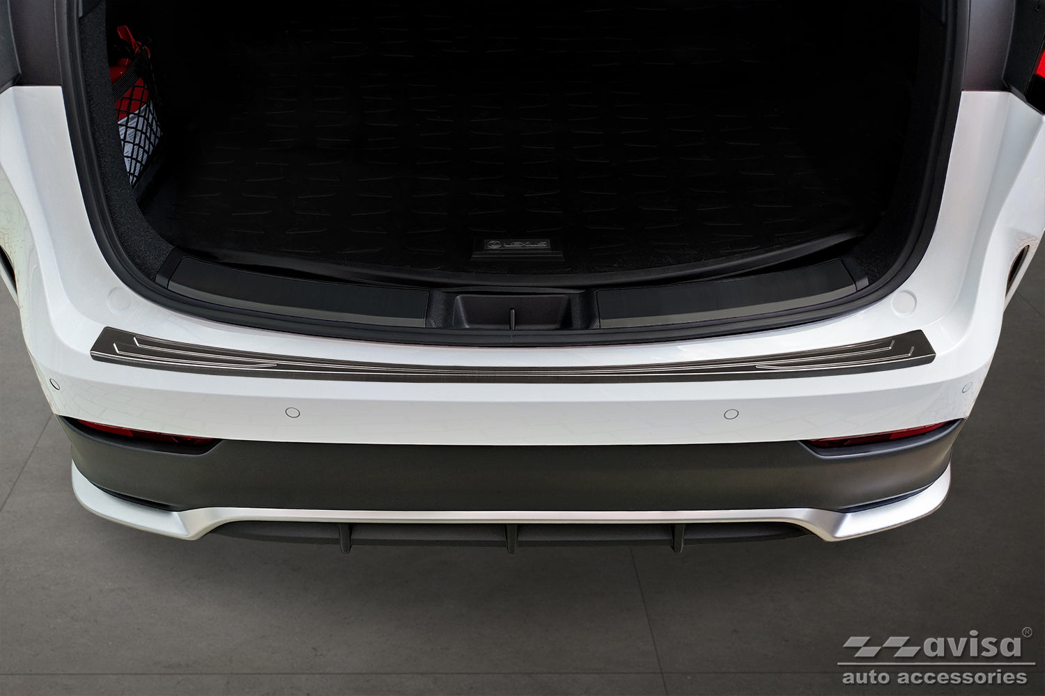 protector de parachoques trasero LEXUS NX (AZ20) negro