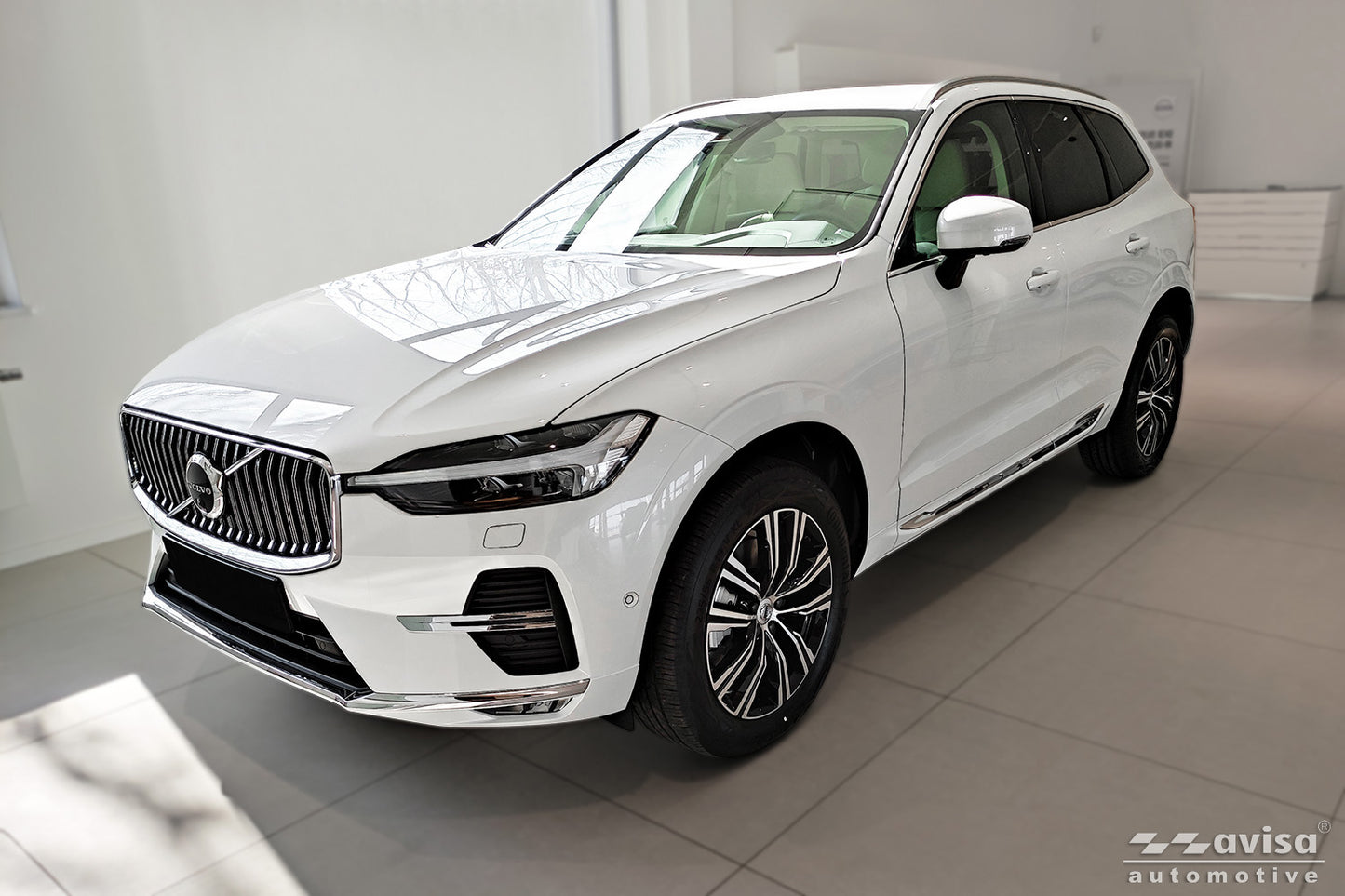 protector de parachoques trasero VOLVO XC60 negro / negro espejo 2017-21+