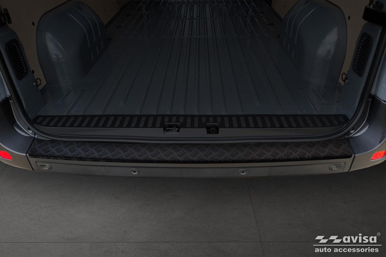 protector de parachoques trasero RENAULT MASTER