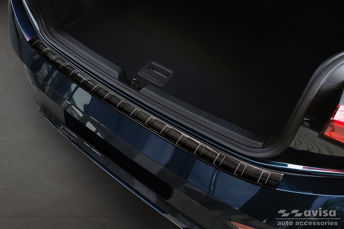 protector de parachoques trasero CUPRA BORN hatchback negro
