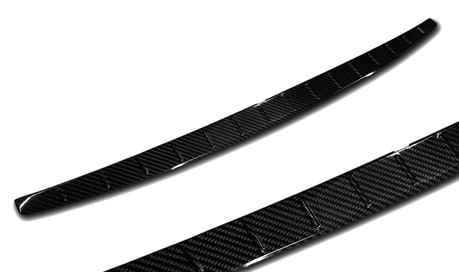 protector de parachoques trasero MERCEDES CLA negro fibra de carbono
