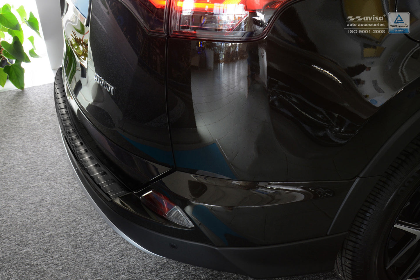 protector de parachoques trasero TOYOTA RAV4 negro