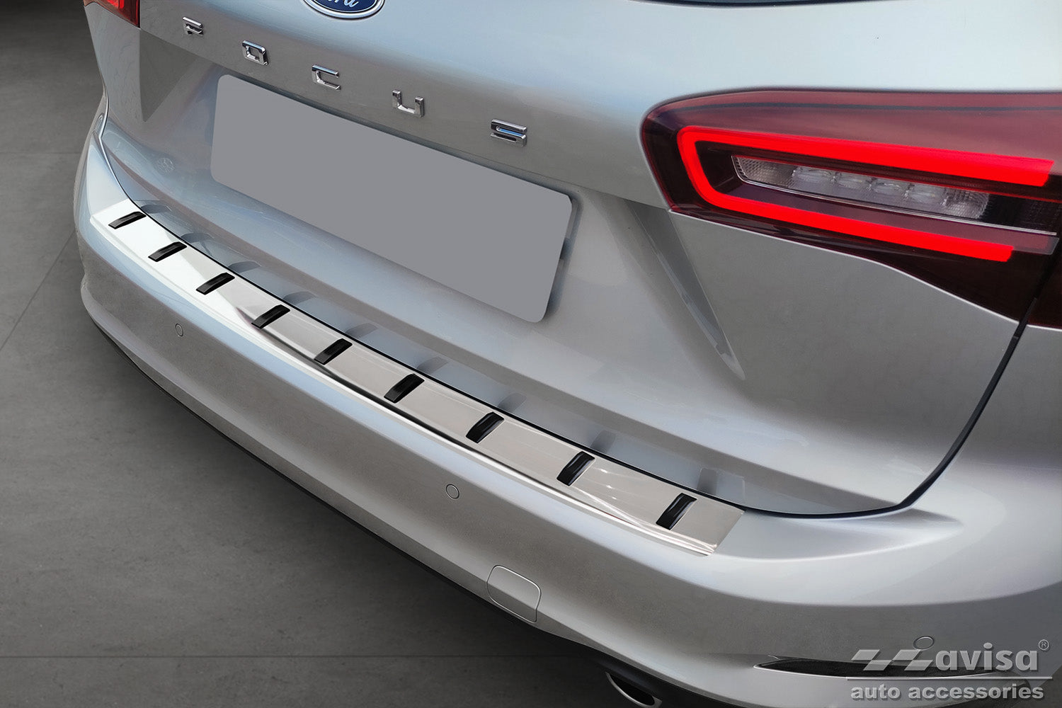protector de parachoques trasero FORD FOCUS turnier plata
