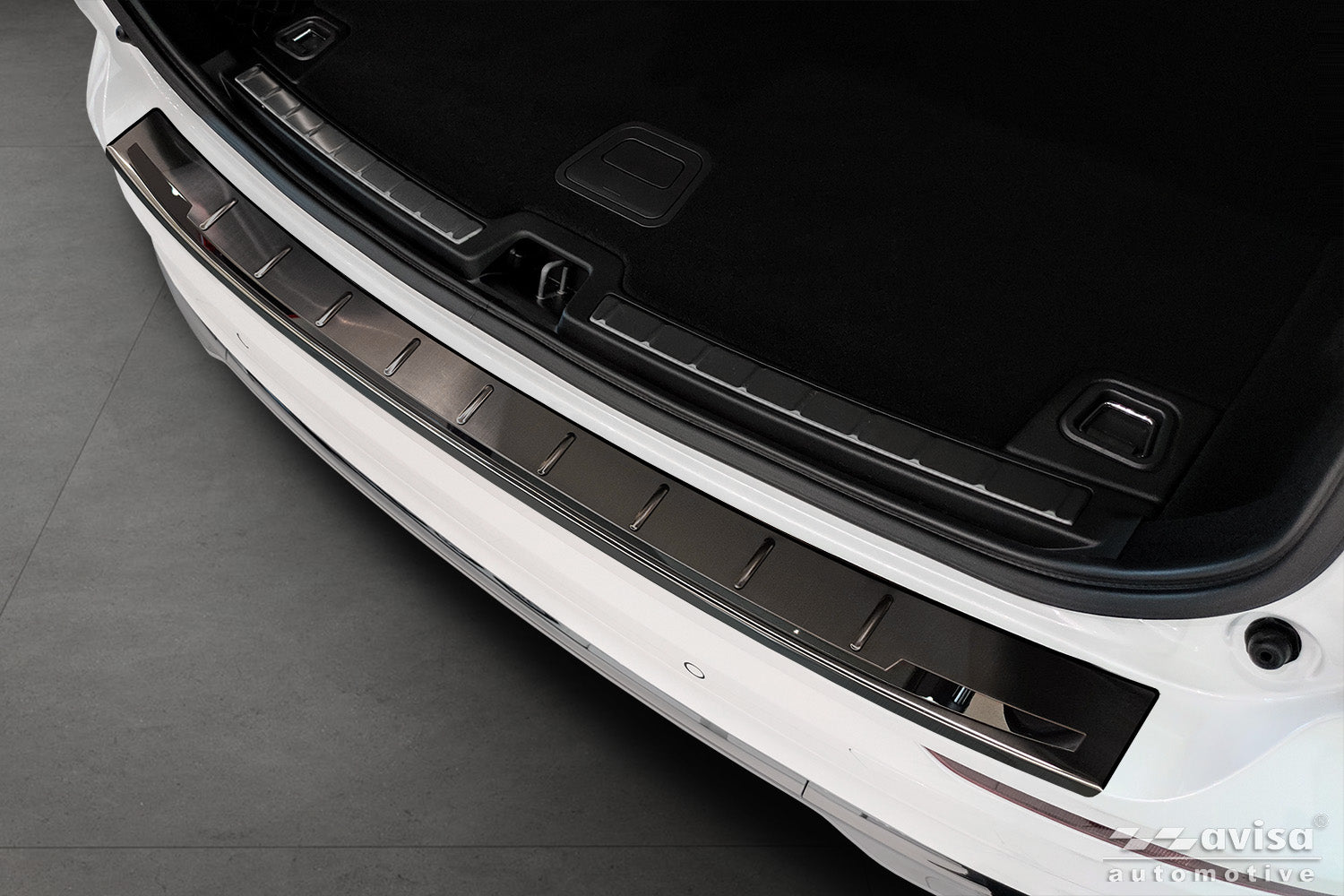 protector de parachoques trasero VOLVO XC60 negro / negro espejo 2017-21+