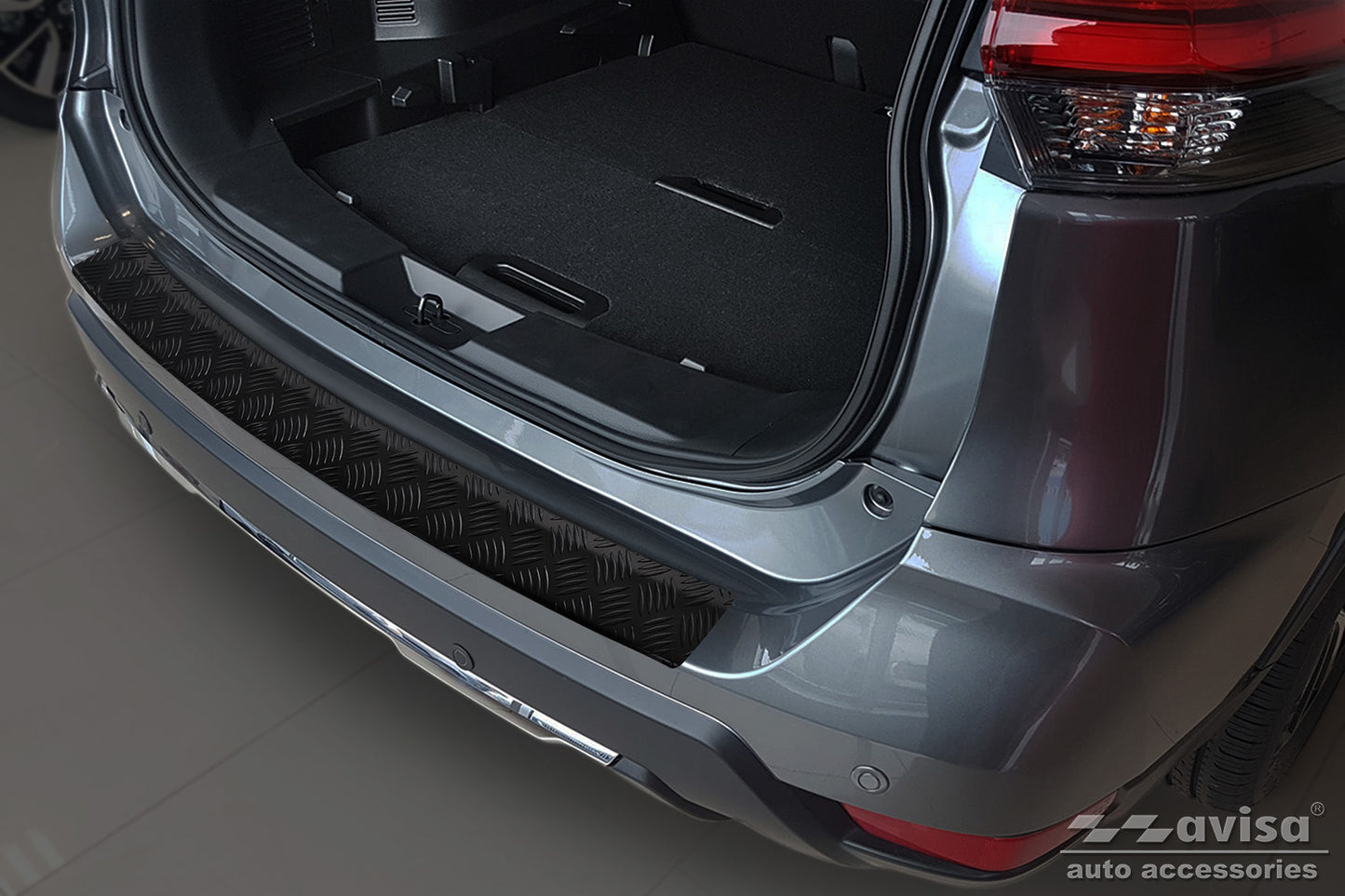 protector de parachoques trasero NISSAN X-TRAIL (T32) negro 2017-21