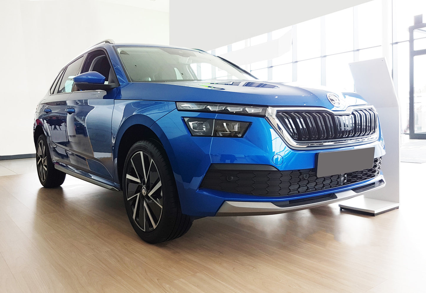 protector de parachoques trasero SKODA KAMIQ crossover negro 2019-24+