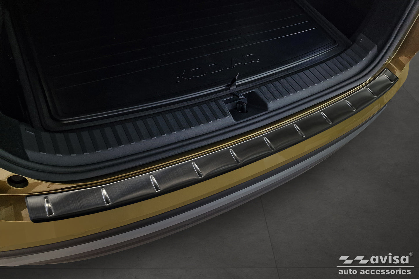 protector de parachoques trasero SKODA KODIAQ negro