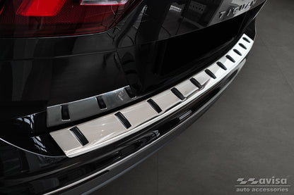 protector de parachoques trasero VW TIGUAN ALLSPACE plata