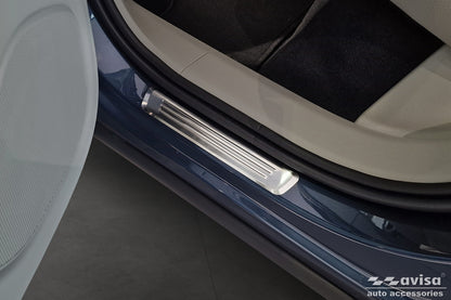 Protector umbral de puertas en relieve VOLVO XC60 Plug-n Hybrid plata satinado