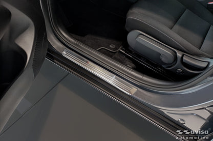 Protector umbral de puertas en relieve HYUNDAI KONA plata satinado