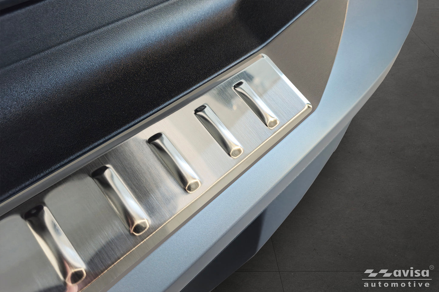 protector de parachoques trasero PEUGEOT 5008 plata satinado