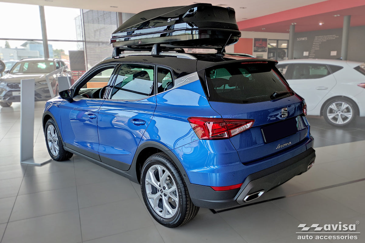 Protector umbral de puertas ''EXCLUSIVE edition'' 3d emblem 4 piezas)SEAT ARONA XCELLENCE negro espejo