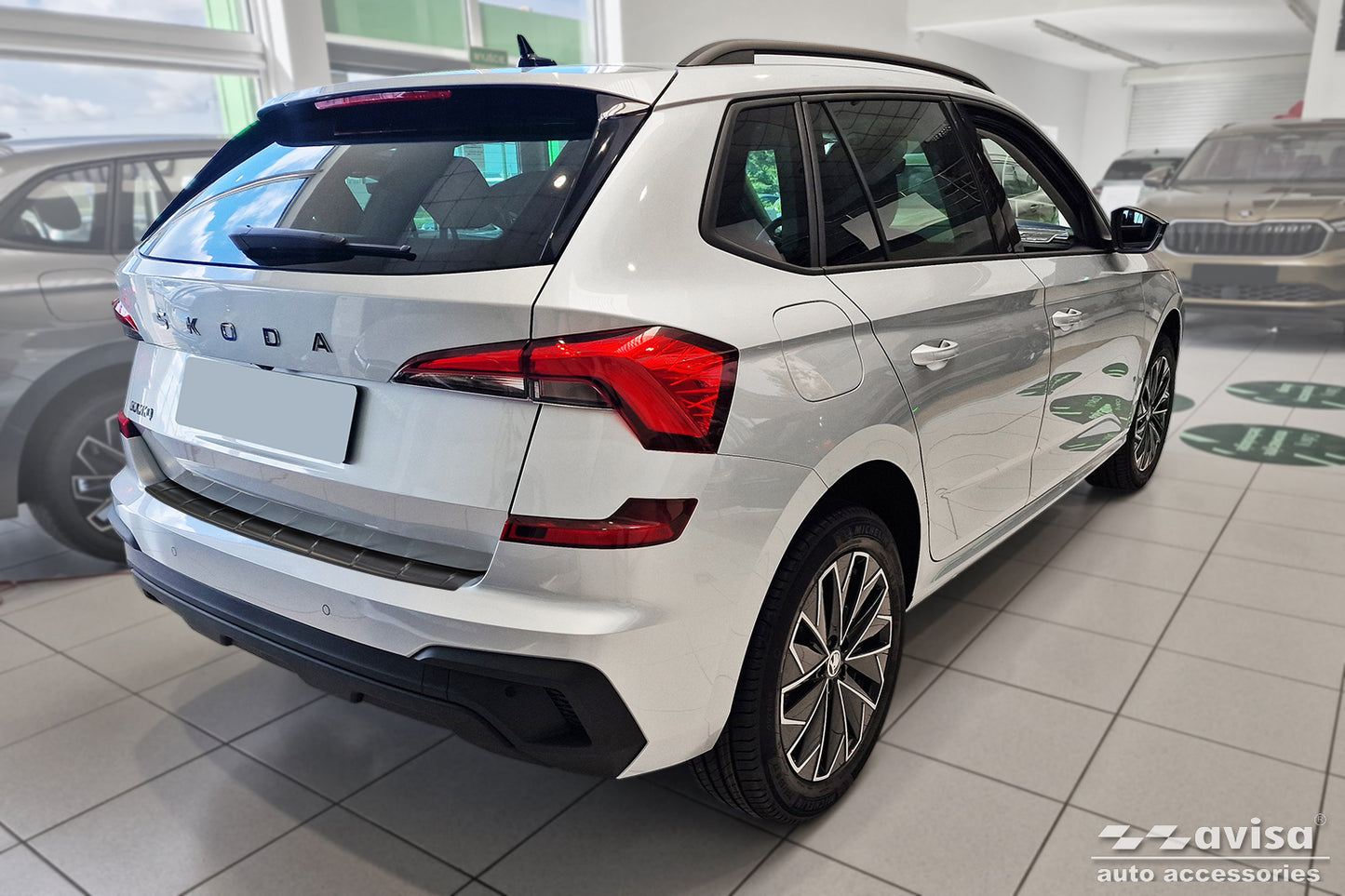 protector de parachoques trasero SKODA KAMIQ crossover negro