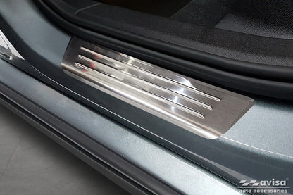 Protector umbral de puertas en relieve VOLVO V60 Plug-n Hybrid plata satinado
