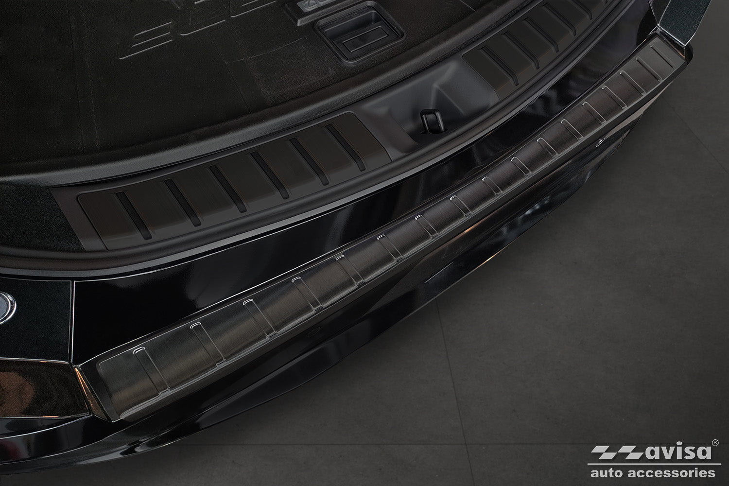 protector de parachoques trasero LEXUS RZ negro